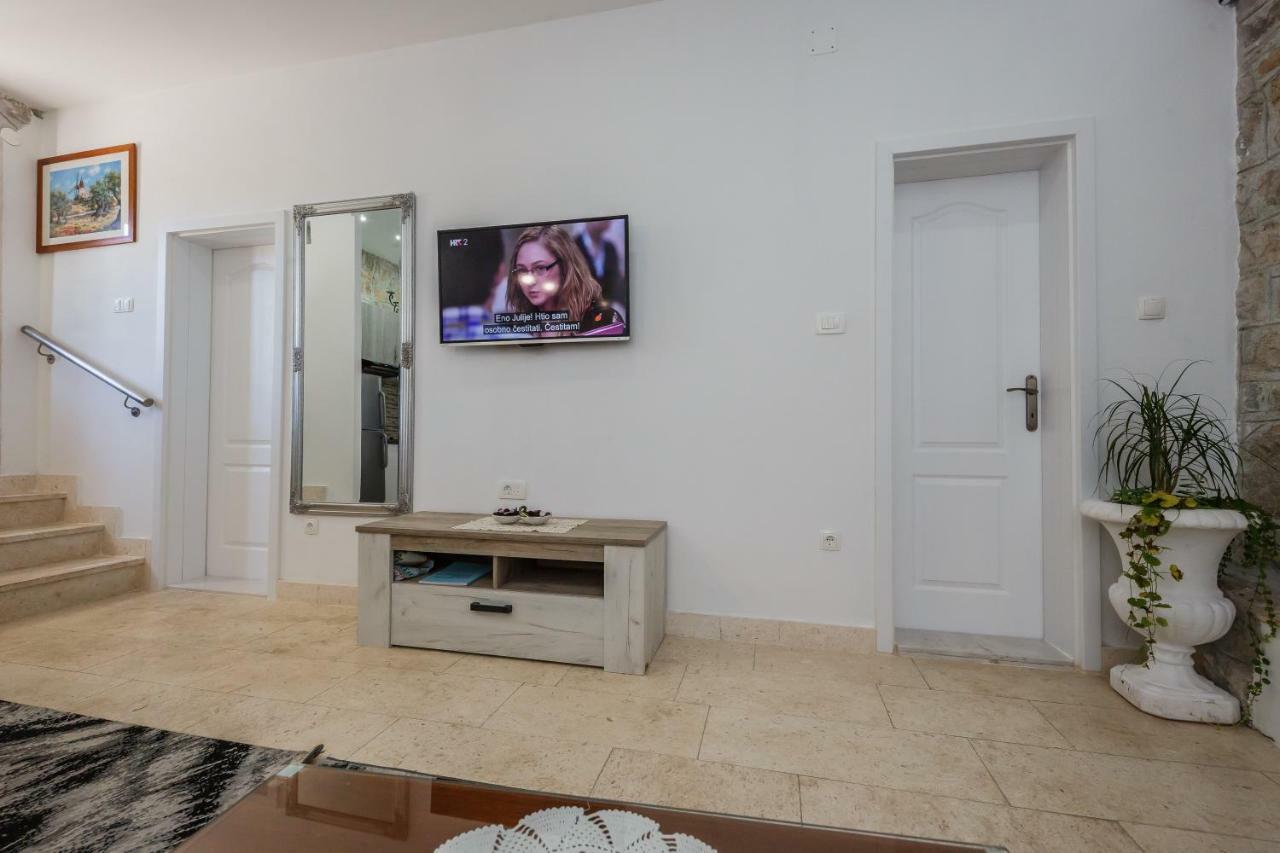 Apartman Lavanda Kaštela エクステリア 写真