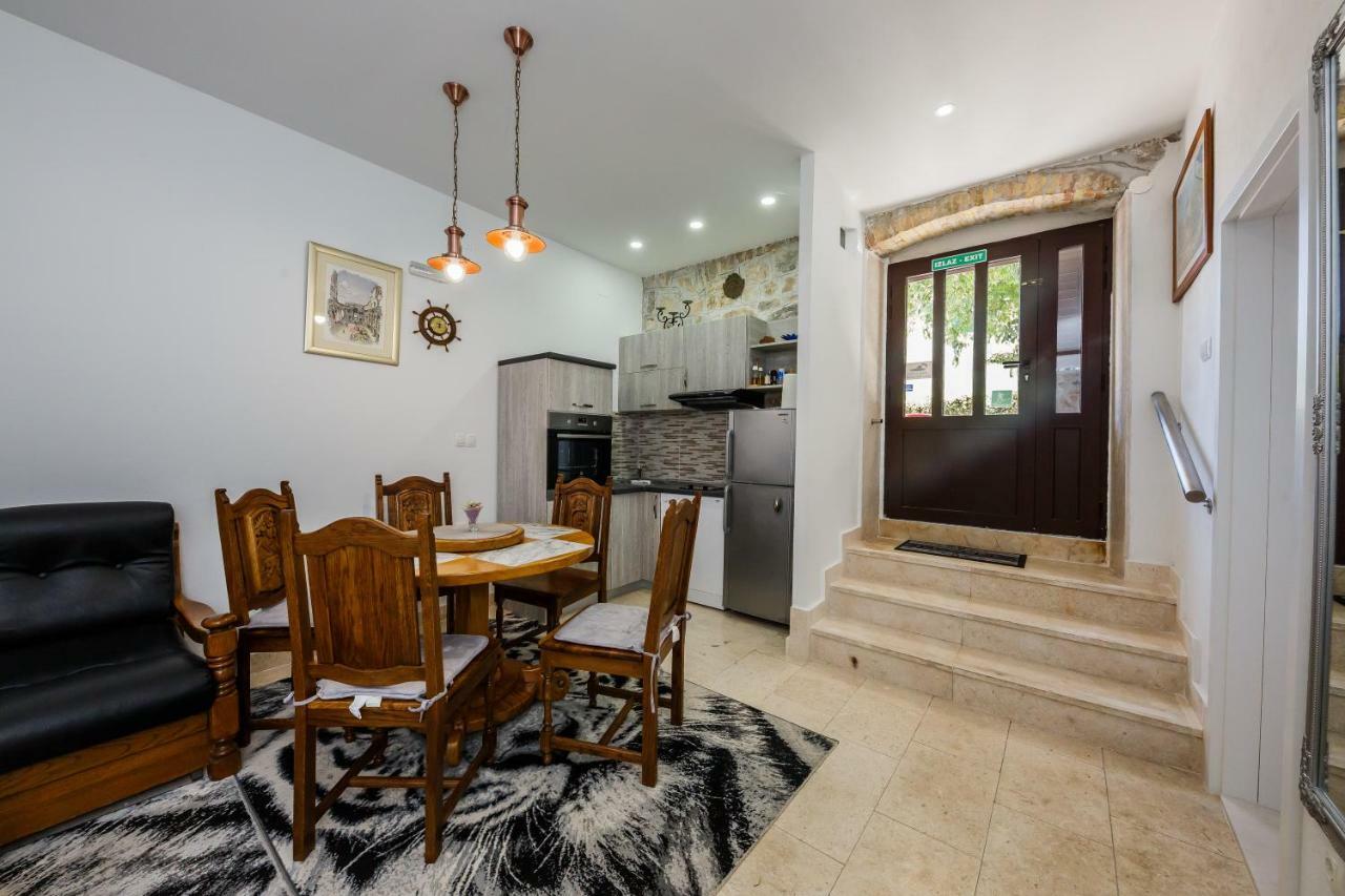 Apartman Lavanda Kaštela エクステリア 写真