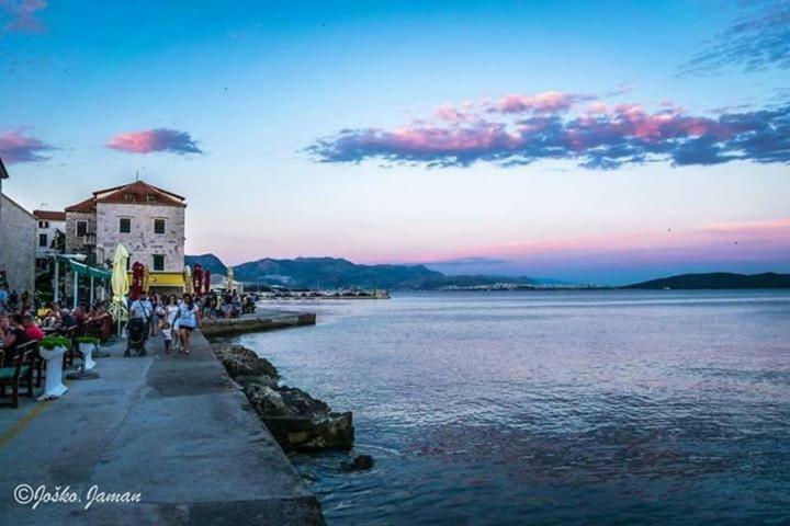 Apartman Lavanda Kaštela エクステリア 写真